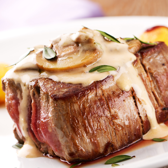 Steak with Stilton, Mushroom and Marsala Sauce Steak with Stilton, Mushroom and Marsala Sauce