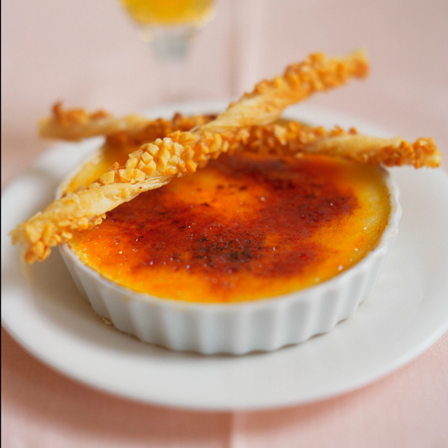 Vanilla Crème Brulée with Almond Puff Pastry Sticks Vanilla Crème Brulée with Almond Puff Pastry Sticks
