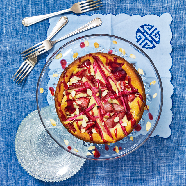Almond, Strawberry and Rhubarb Cake Almond, Strawberry and Rhubarb Cake