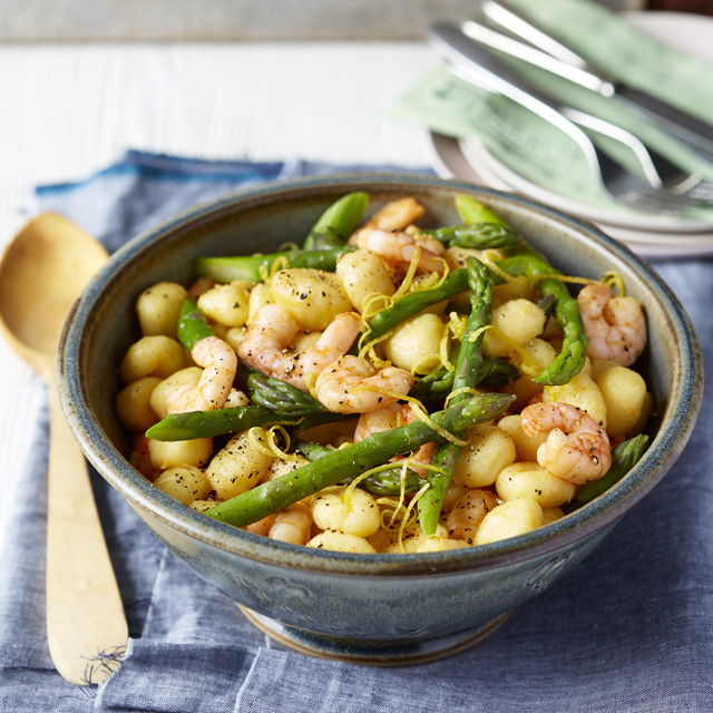 Quick Summer Gnocchi with Prawns and Lemons Quick Summer Gnocchi with Prawns and Lemons