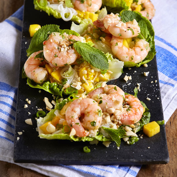 Lettuce Wraps With Vietnamese Style Prawns Lettuce Wraps With Vietnamese Style Prawns