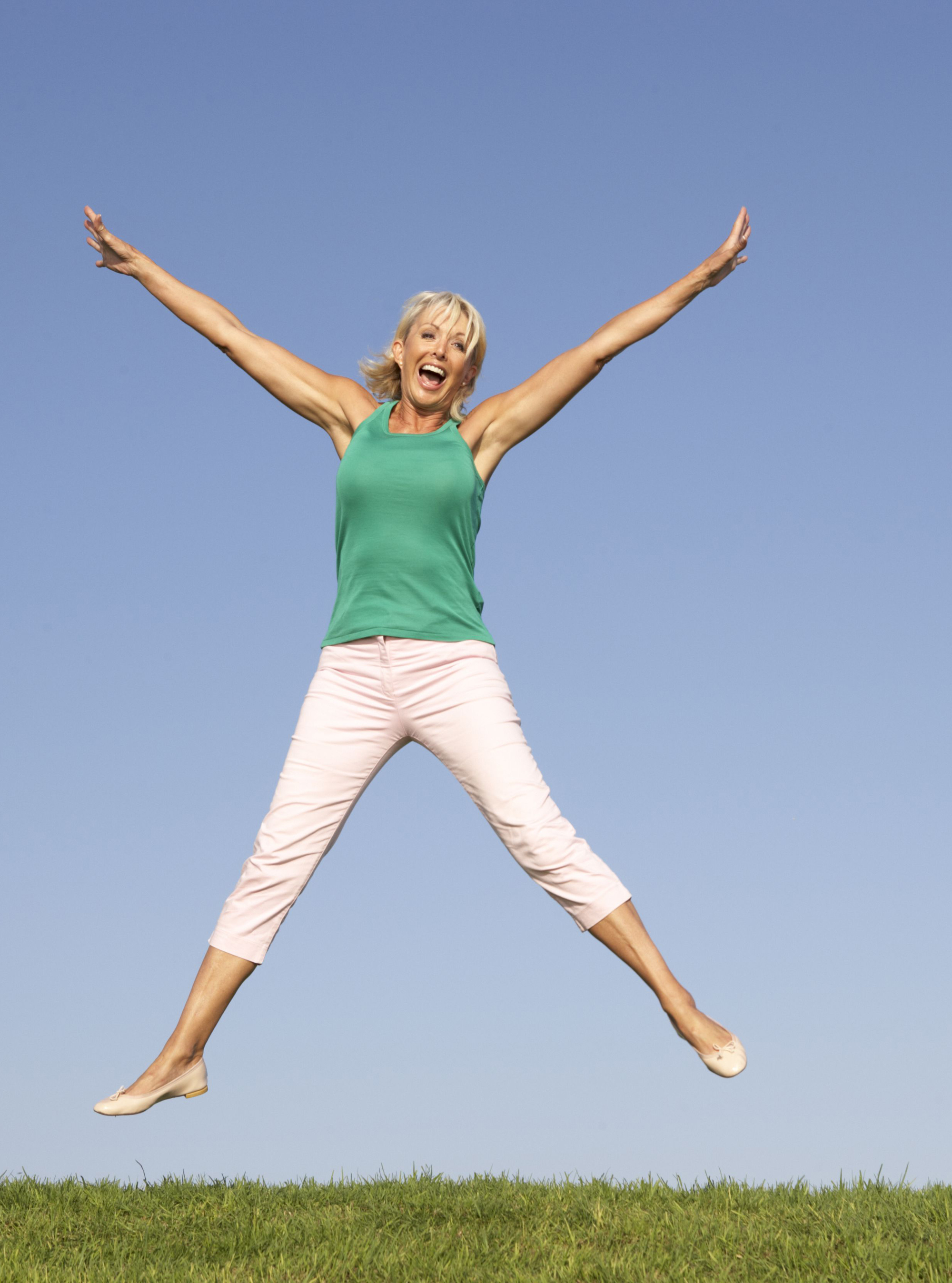 Woman Jumps Bridge - z3buqvm