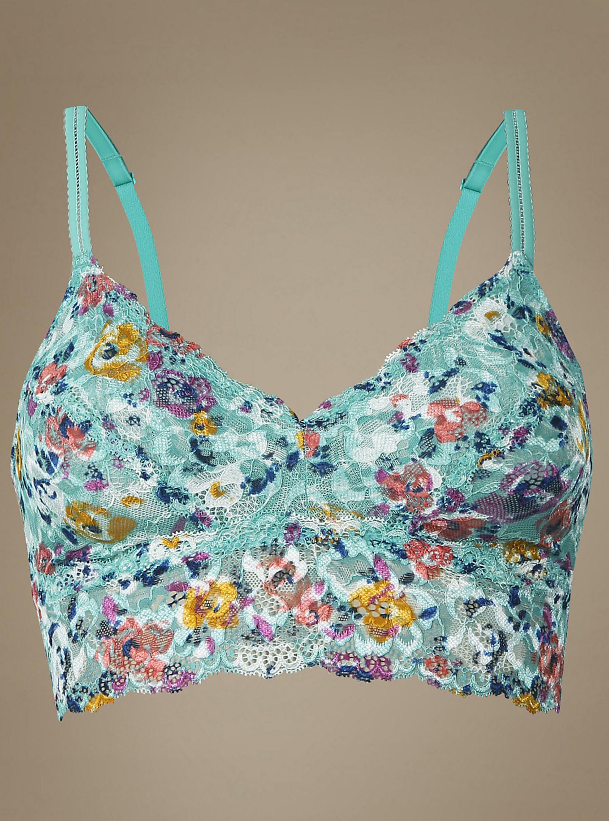 The M&S £9.50 Bralet For Fuller Busts Mums Are Loving The M&S £9.50 Bralet For Fuller Busts Mums Are Loving